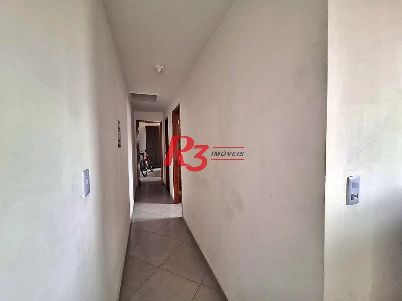 Casa à venda, 72 m² por R$ 270.000,00 - Chico de Paula - Santos/SP