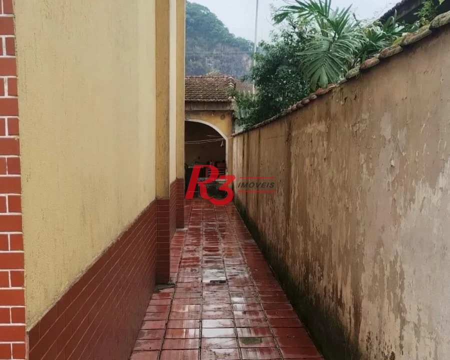 Sobrado com 3 dormitórios à venda, 200 m² por R$ 800.000,00 - Santa Maria - Santos/SP