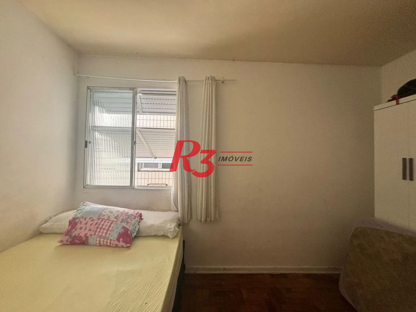 Apartamento com 2 dormitórios à venda, 65 m² por R$ 350.000,00 - Boqueirão - Santos/SP