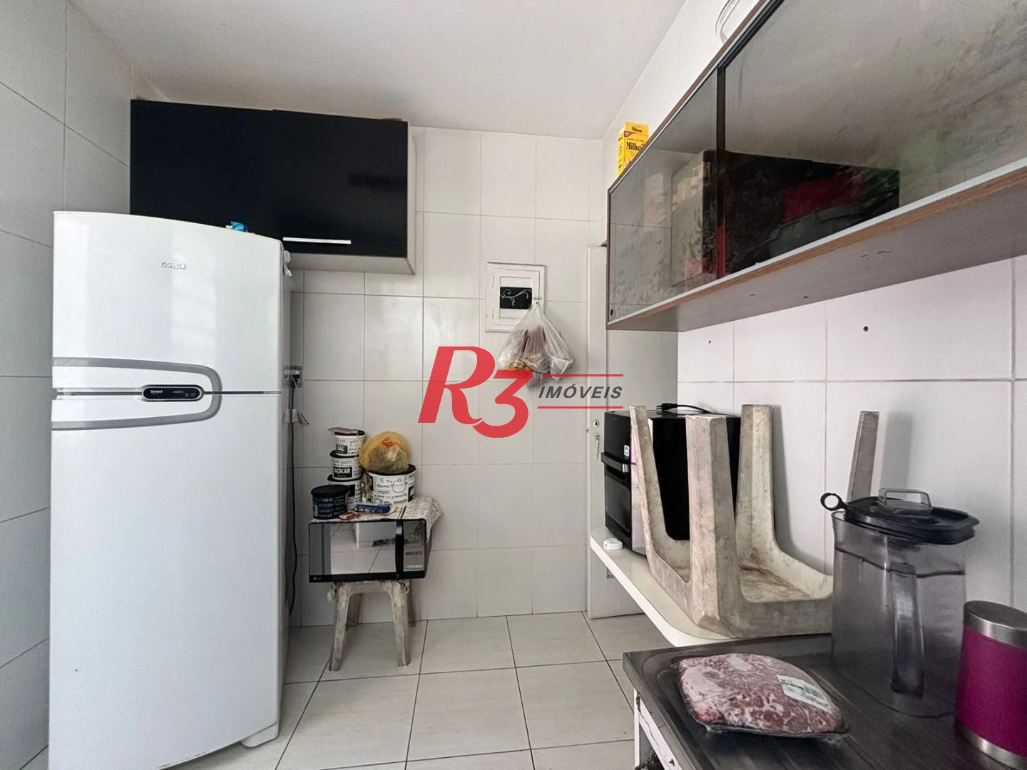 Apartamento com 2 dormitórios à venda, 65 m² por R$ 350.000,00 - Boqueirão - Santos/SP