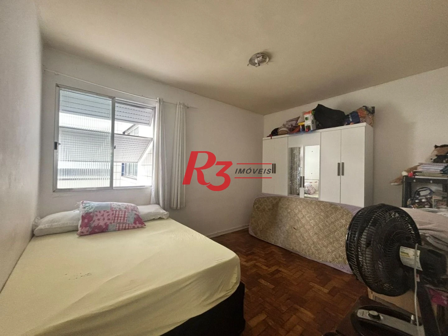 Apartamento com 2 dormitórios à venda, 65 m² por R$ 350.000,00 - Boqueirão - Santos/SP