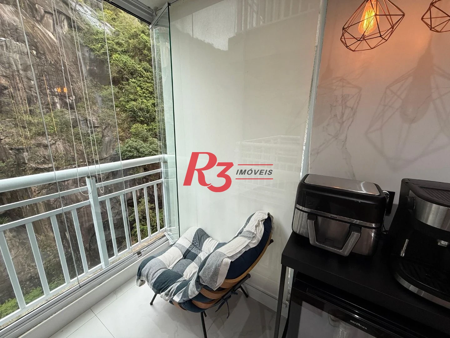 Apartamento com 2 dormitórios à venda, 85 m² por R$ 960.000,00 - Marapé - Santos/SP