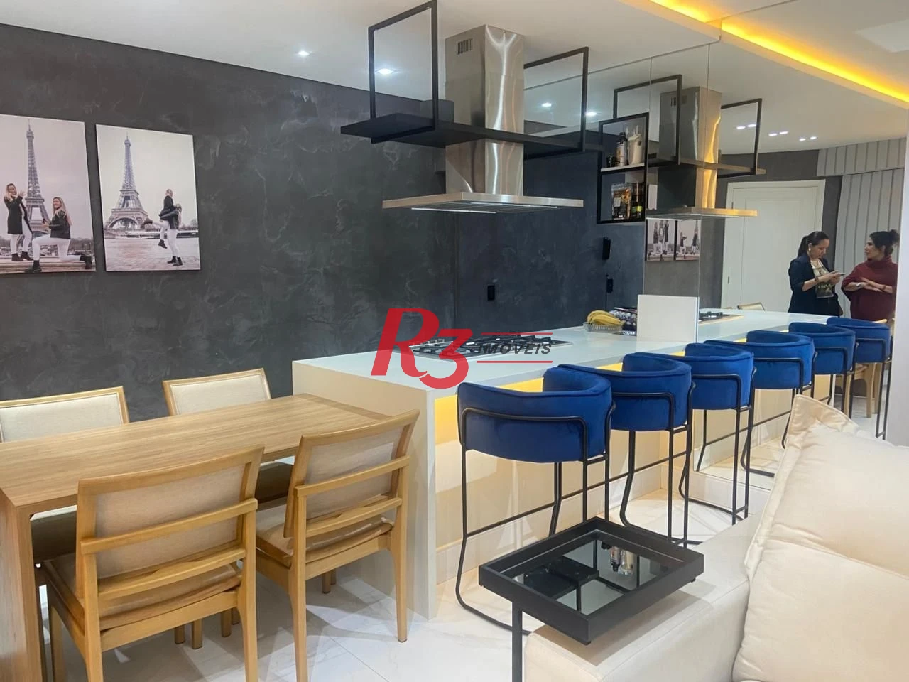 Apartamento com 2 dormitórios à venda, 85 m² por R$ 960.000,00 - Marapé - Santos/SP