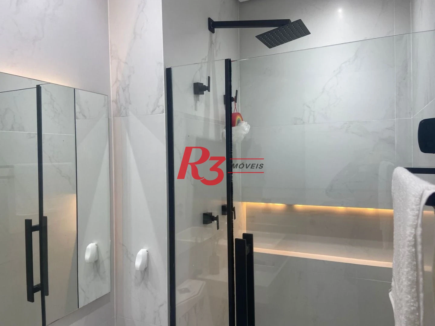 Apartamento com 2 dormitórios à venda, 85 m² por R$ 960.000,00 - Marapé - Santos/SP