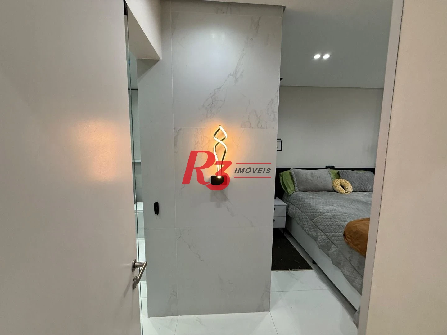 Apartamento com 2 dormitórios à venda, 85 m² por R$ 960.000,00 - Marapé - Santos/SP