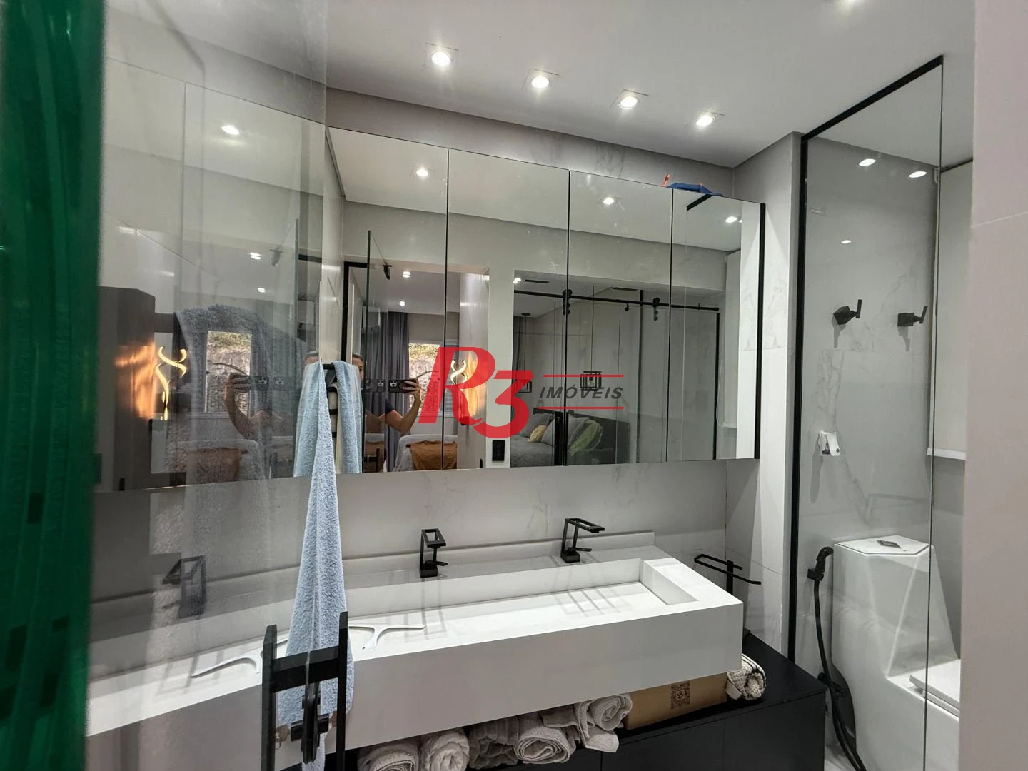 Apartamento com 2 dormitórios à venda, 85 m² por R$ 960.000,00 - Marapé - Santos/SP