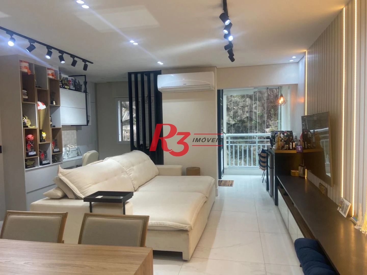 Apartamento com 2 dormitórios à venda, 85 m² por R$ 960.000,00 - Marapé - Santos/SP