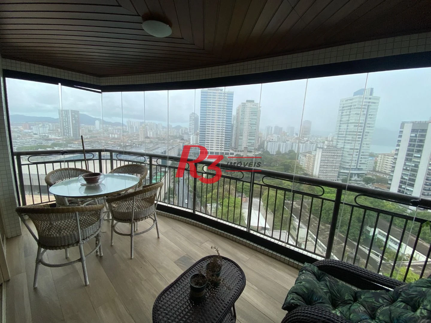 Apartamento com 3 dormitórios à venda, 185 m² por R$ 2.350.000,00 - Aparecida - Santos/SP