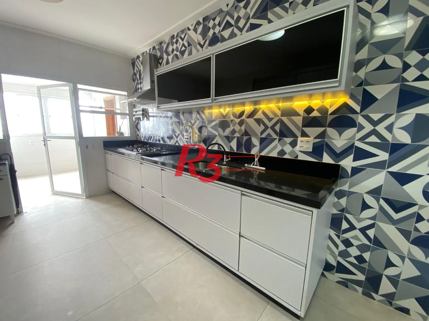 Apartamento com 3 dormitórios à venda, 185 m² por R$ 2.350.000,00 - Aparecida - Santos/SP