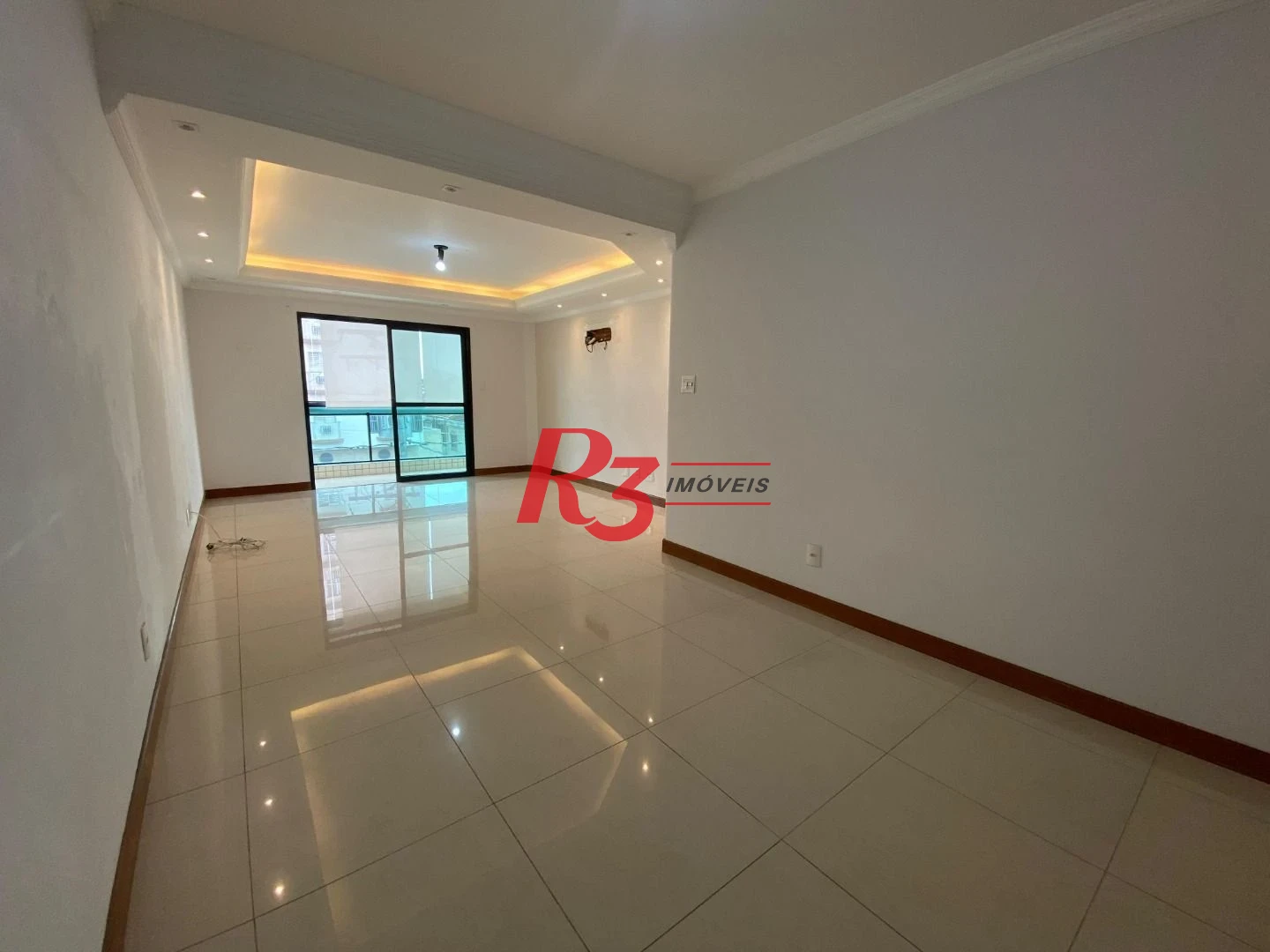 Apartamento com 3 dormitórios à venda, 157 m² por R$ 1.100.000,00 - Embaré - Santos/SP
