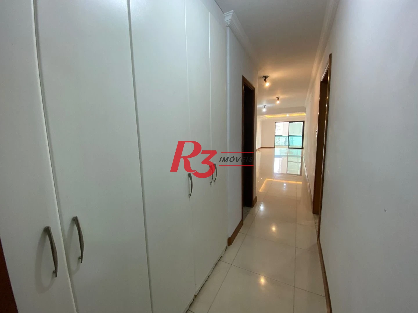 Apartamento com 3 dormitórios à venda, 157 m² por R$ 1.100.000,00 - Embaré - Santos/SP