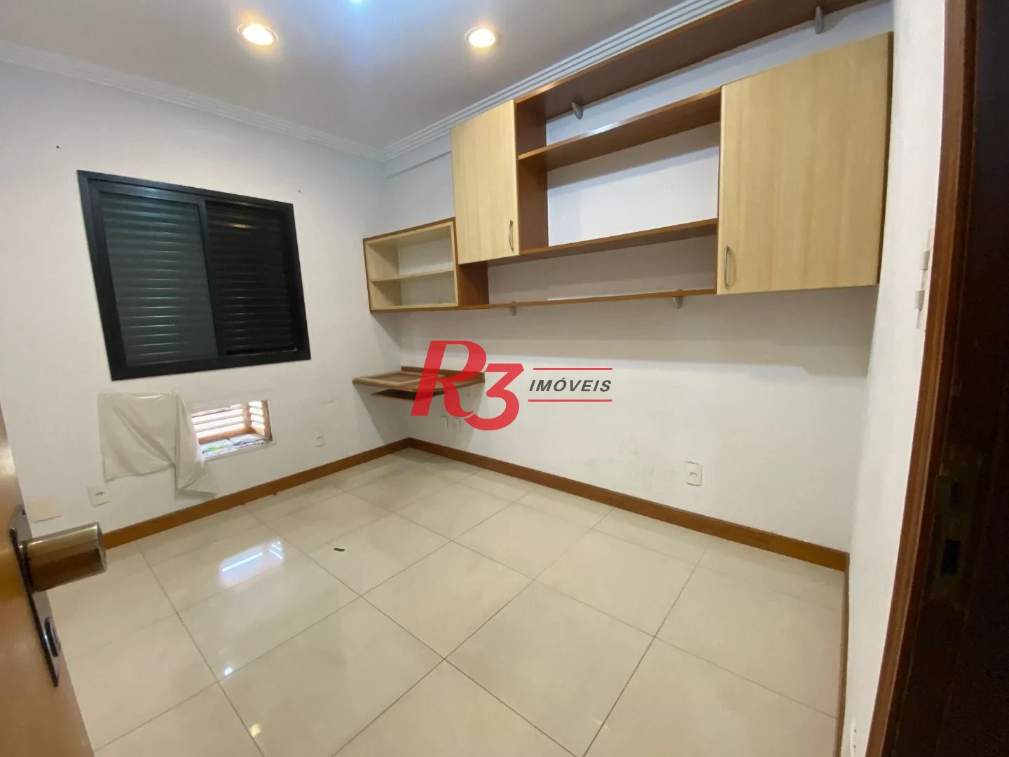 Apartamento com 3 dormitórios à venda, 157 m² por R$ 1.100.000,00 - Embaré - Santos/SP