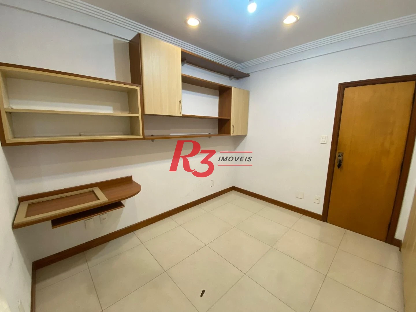 Apartamento com 3 dormitórios à venda, 157 m² por R$ 1.100.000,00 - Embaré - Santos/SP