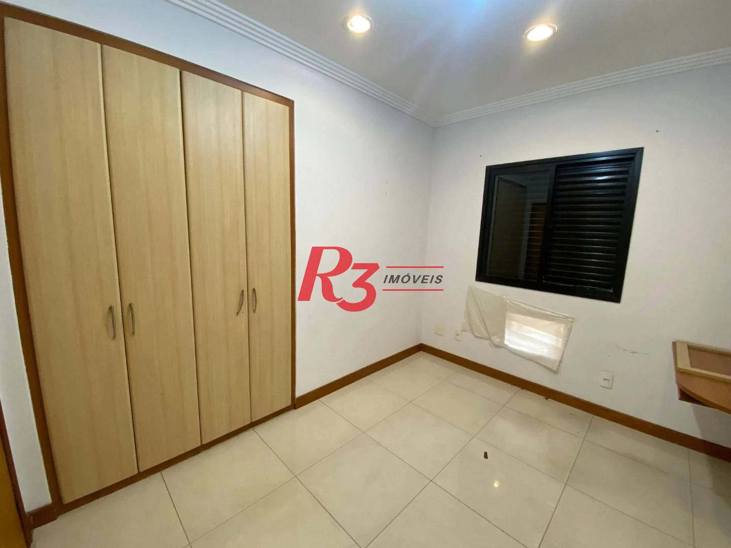 Apartamento com 3 dormitórios à venda, 157 m² por R$ 1.100.000,00 - Embaré - Santos/SP