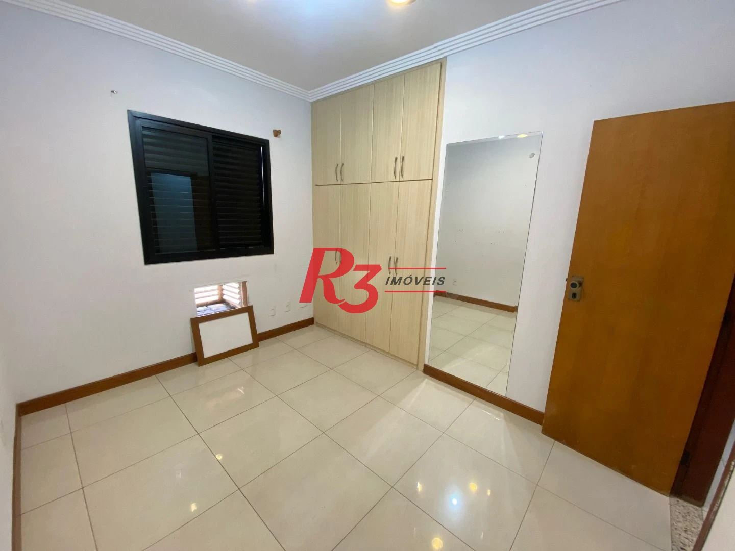 Apartamento com 3 dormitórios à venda, 157 m² por R$ 1.100.000,00 - Embaré - Santos/SP