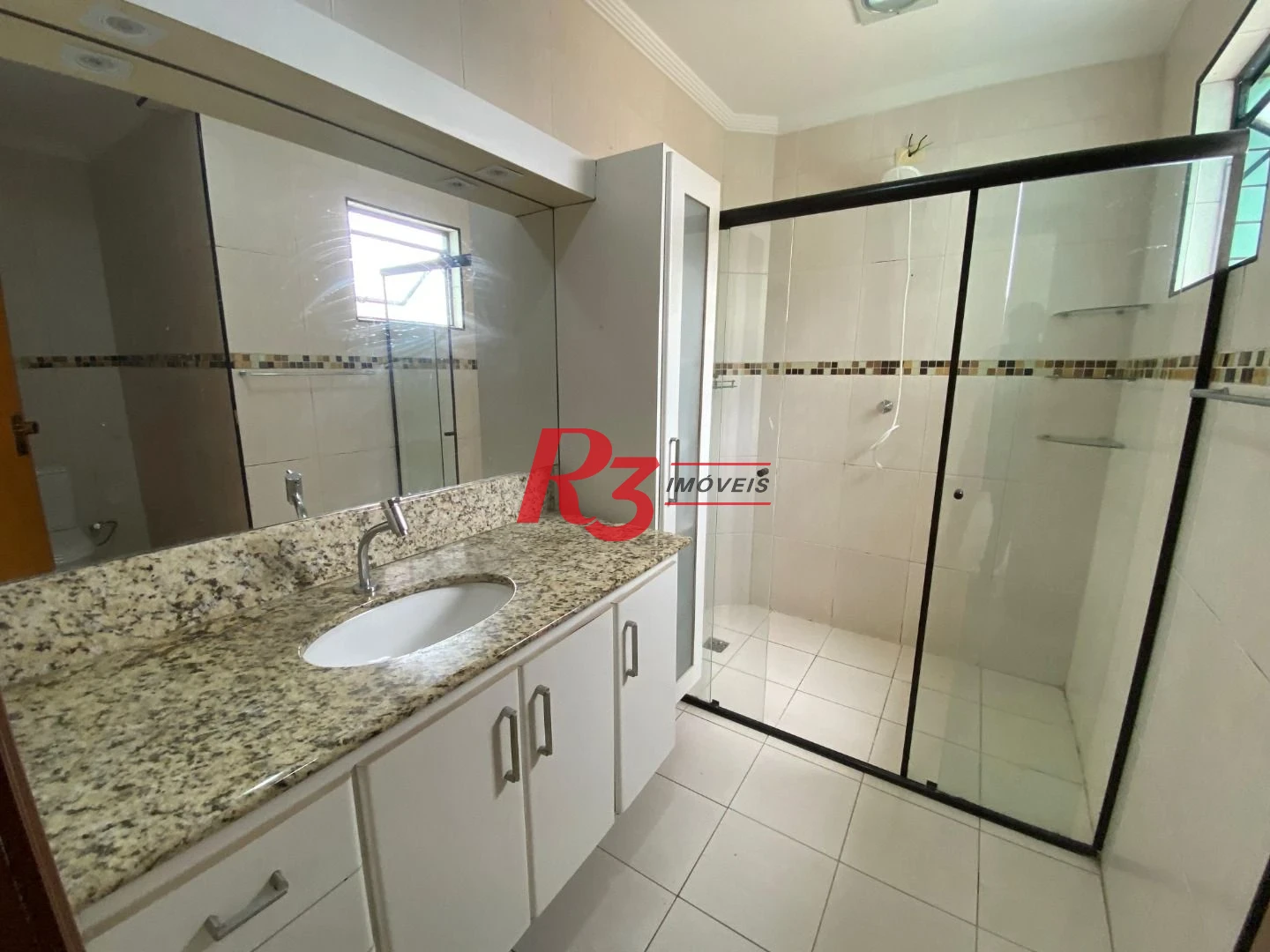 Apartamento com 3 dormitórios à venda, 157 m² por R$ 1.100.000,00 - Embaré - Santos/SP