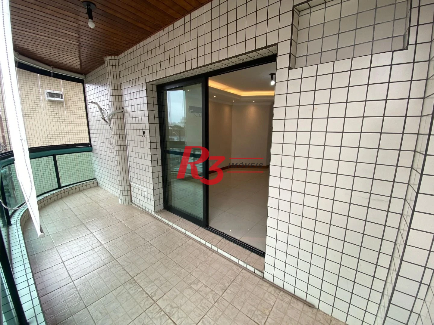 Apartamento com 3 dormitórios à venda, 157 m² por R$ 1.100.000,00 - Embaré - Santos/SP