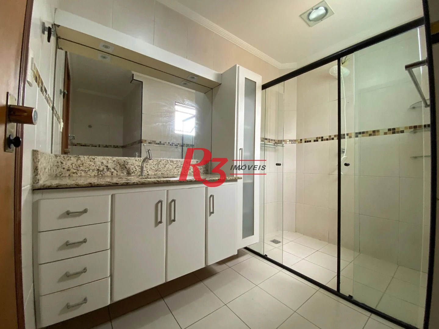 Apartamento com 3 dormitórios à venda, 157 m² por R$ 1.100.000,00 - Embaré - Santos/SP