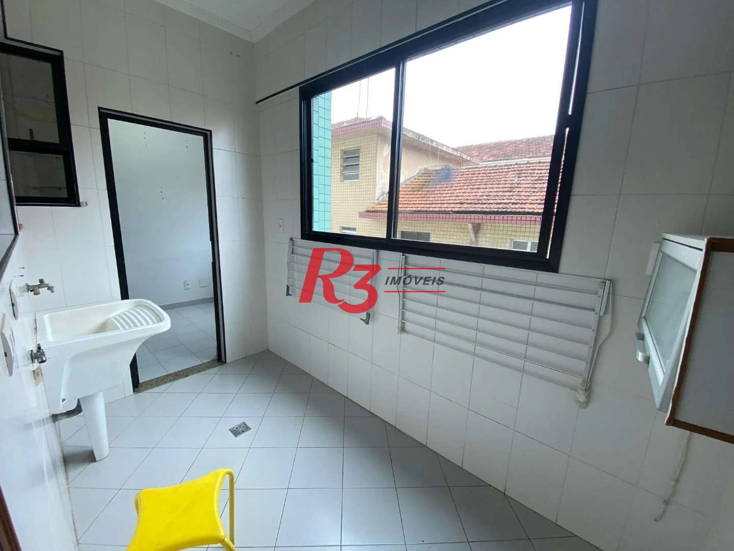 Apartamento com 3 dormitórios à venda, 157 m² por R$ 1.100.000,00 - Embaré - Santos/SP