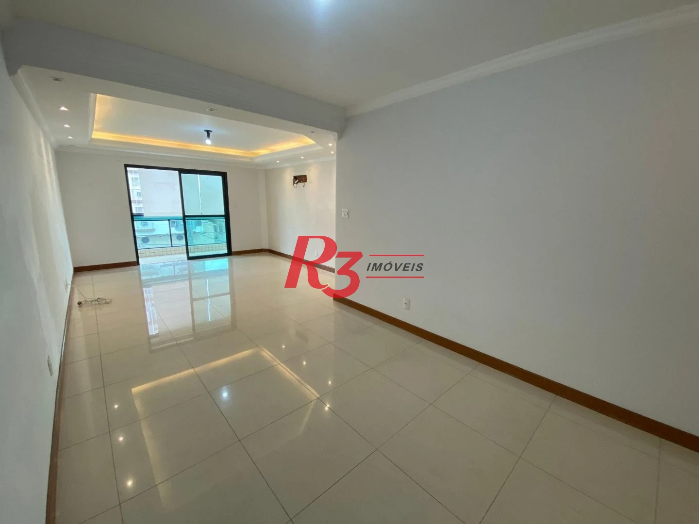 Apartamento com 3 dormitórios à venda, 157 m² por R$ 1.100.000,00 - Embaré - Santos/SP