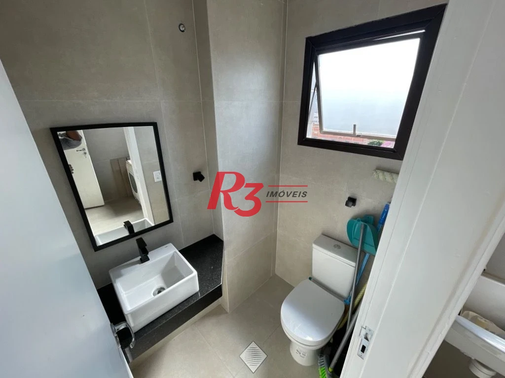 Apartamento com 2 dormitórios à venda, 72 m² por R$ 640.000,00 - Embaré - Santos/SP