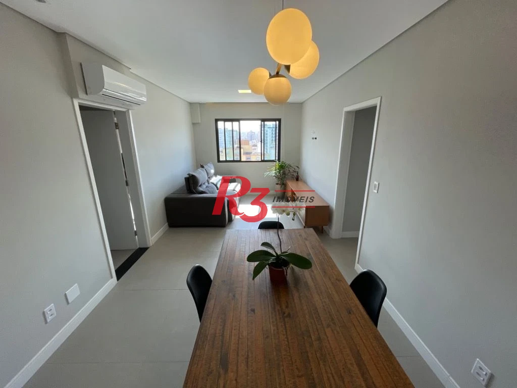 Apartamento com 2 dormitórios à venda, 72 m² por R$ 640.000,00 - Embaré - Santos/SP