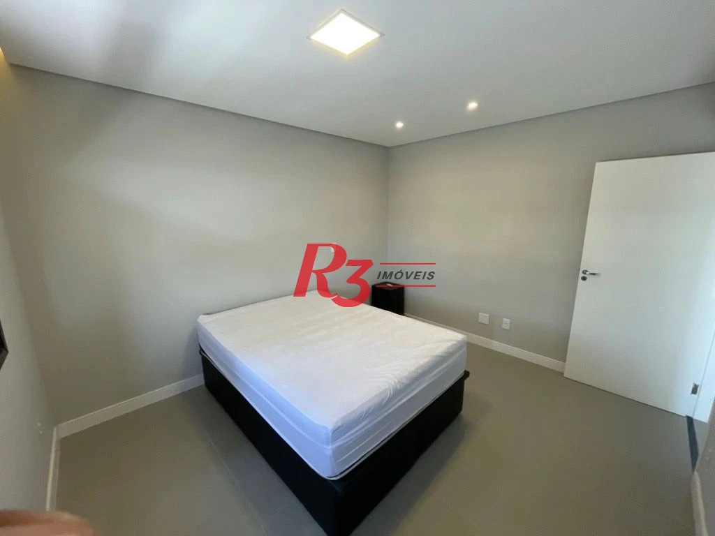 Apartamento com 2 dormitórios à venda, 72 m² por R$ 640.000,00 - Embaré - Santos/SP