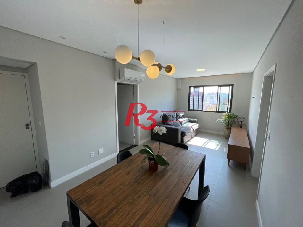 Apartamento com 2 dormitórios à venda, 72 m² por R$ 640.000,00 - Embaré - Santos/SP