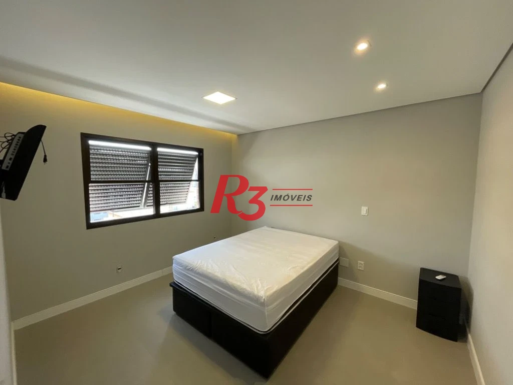 Apartamento com 2 dormitórios à venda, 72 m² por R$ 640.000,00 - Embaré - Santos/SP