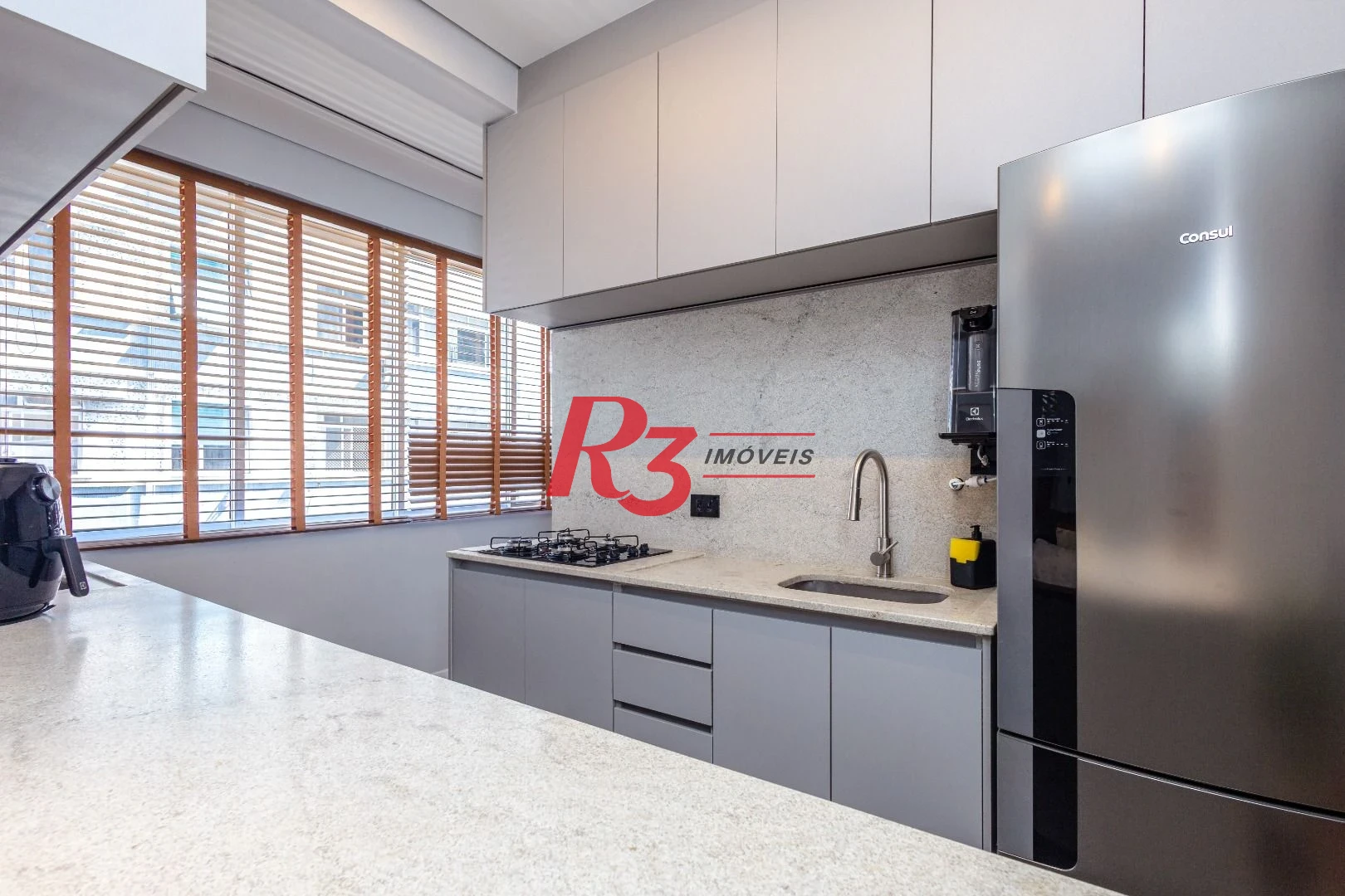 Apartamento com 2 dormitórios à venda, 63 m² por R$ 645.000,00 - Aparecida - Santos/SP