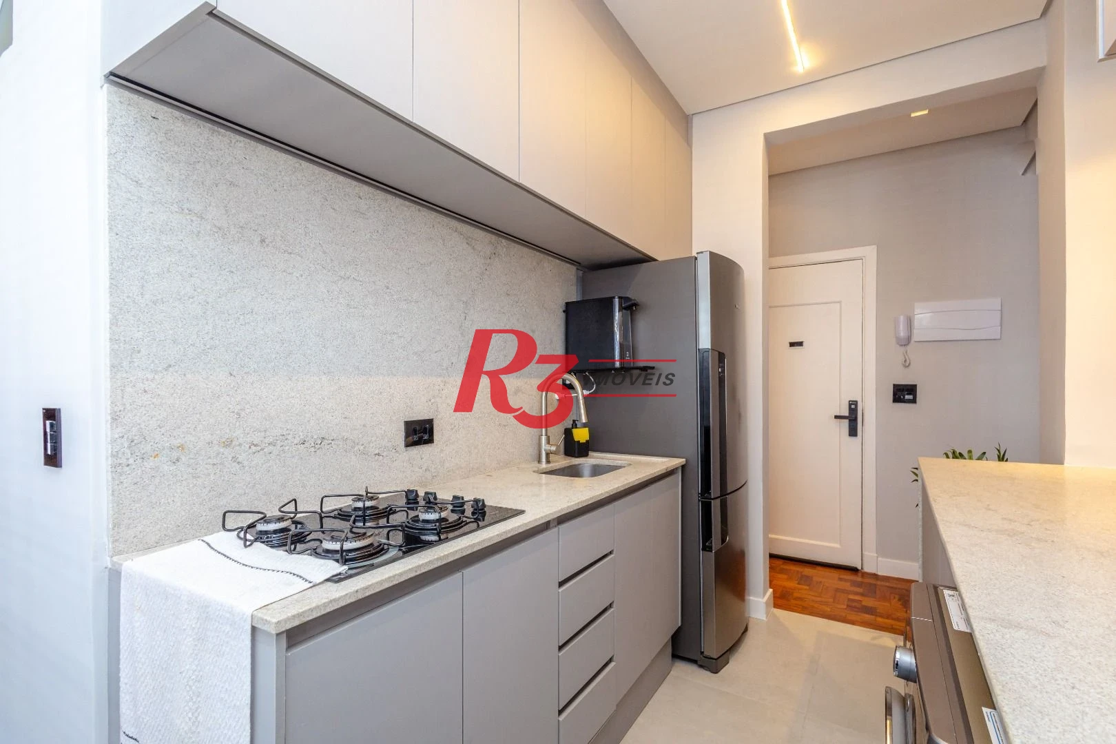 Apartamento com 2 dormitórios à venda, 63 m² por R$ 645.000,00 - Aparecida - Santos/SP