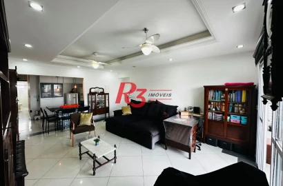 Casa com 3 dormitórios à venda, 210 m² por R$ 650.000,00 - Centro - São Vicente/SP