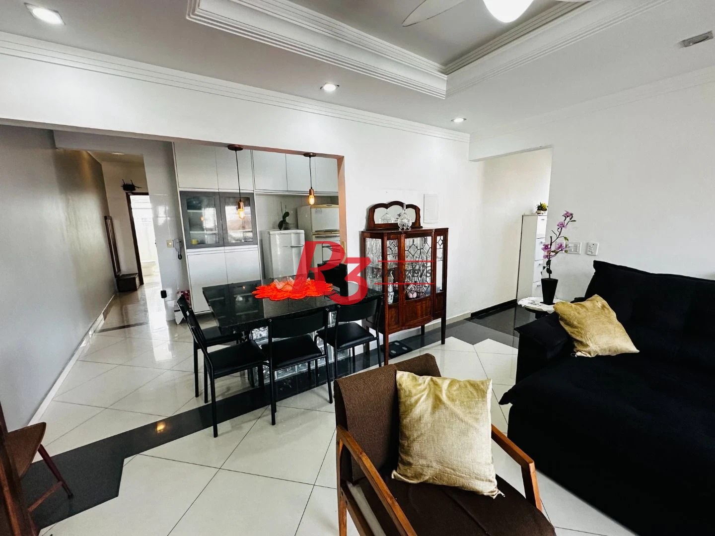 Casa com 3 dormitórios à venda, 210 m² por R$ 650.000,00 - Centro - São Vicente/SP