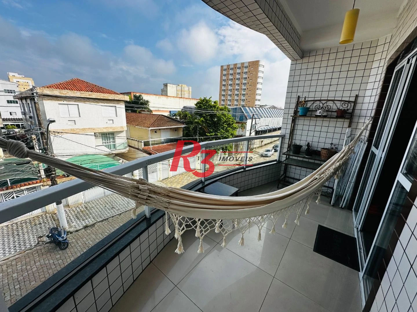 Casa com 3 dormitórios à venda, 210 m² por R$ 650.000,00 - Centro - São Vicente/SP