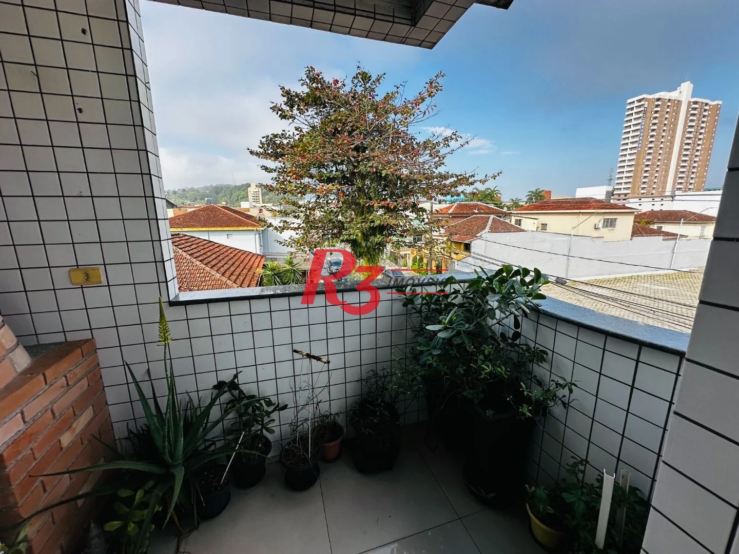Casa com 3 dormitórios à venda, 210 m² por R$ 650.000,00 - Centro - São Vicente/SP