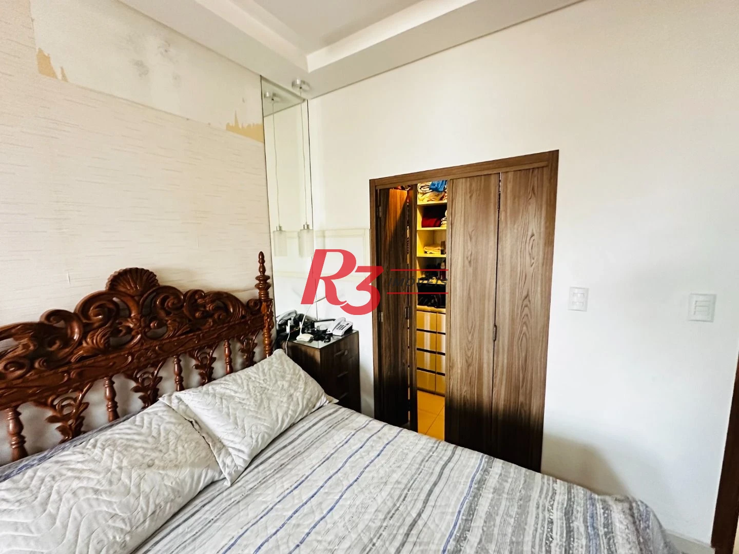 Casa com 3 dormitórios à venda, 210 m² por R$ 650.000,00 - Centro - São Vicente/SP