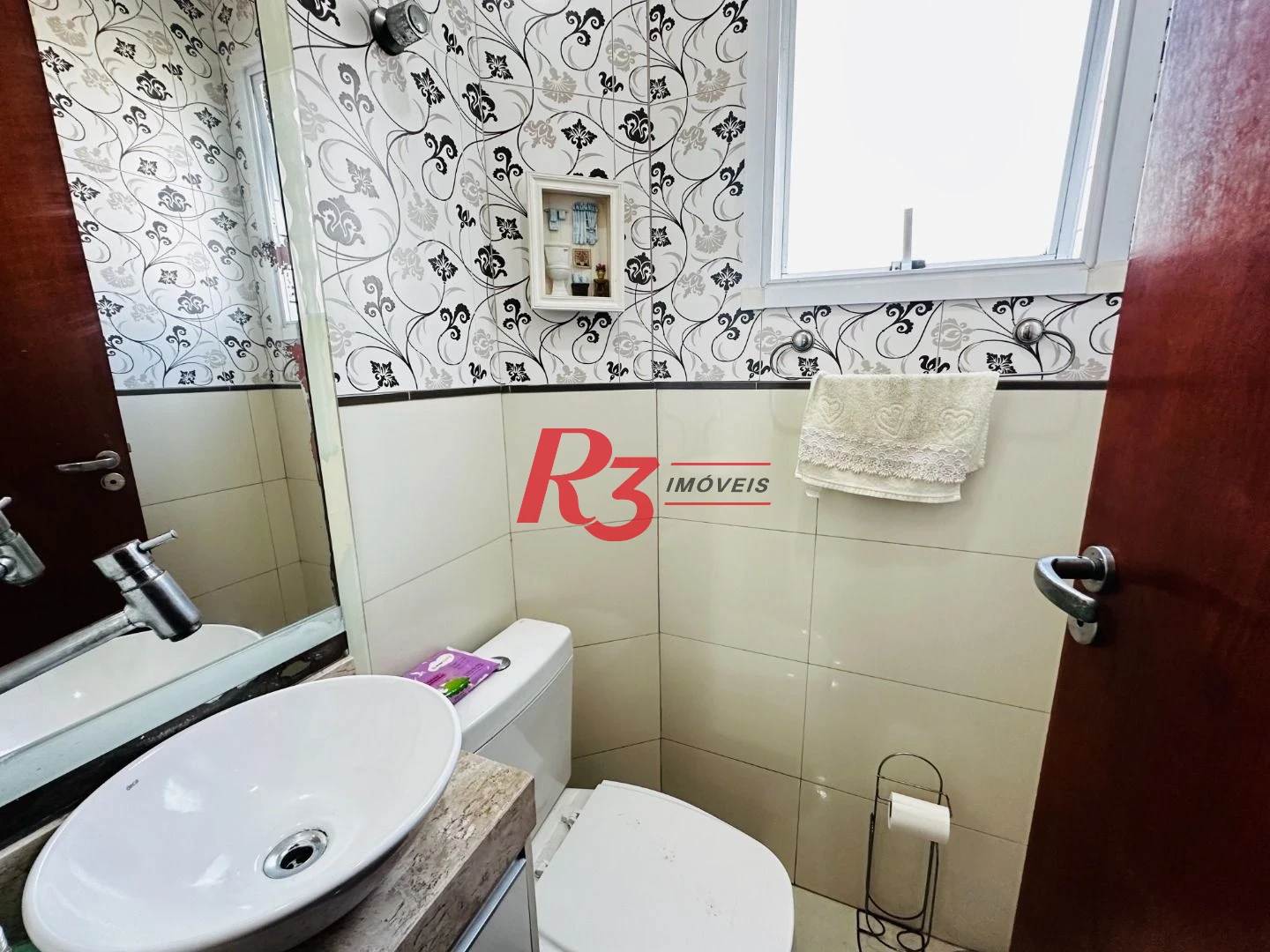Casa com 3 dormitórios à venda, 210 m² por R$ 650.000,00 - Centro - São Vicente/SP