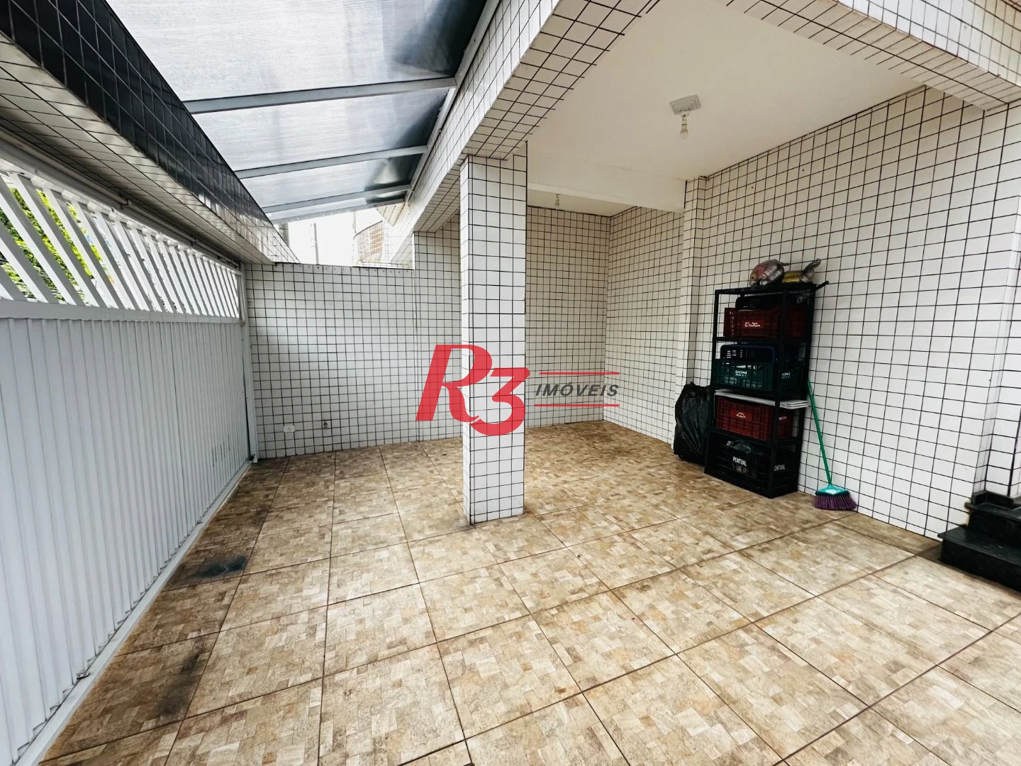 Casa com 3 dormitórios à venda, 210 m² por R$ 650.000,00 - Centro - São Vicente/SP