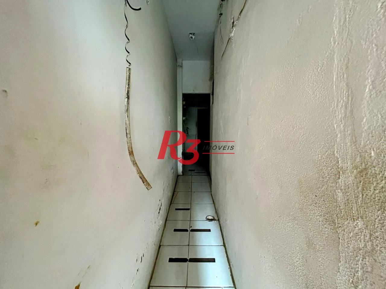 Sobrado para alugar, 238 m² por R$ 12.630,49/mês - Gonzaga - Santos/SP