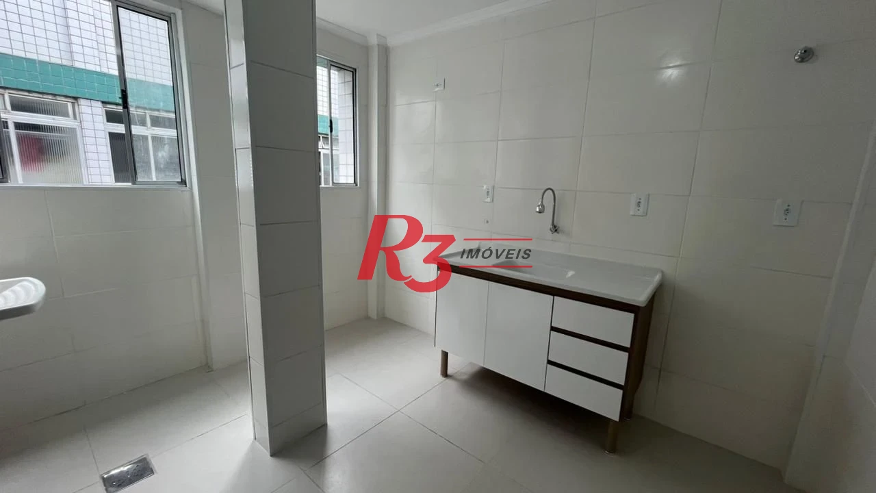 Apartamento com 3 dormitórios à venda, 72 m² por R$ 350.000,00 - Aparecida - Santos/SP