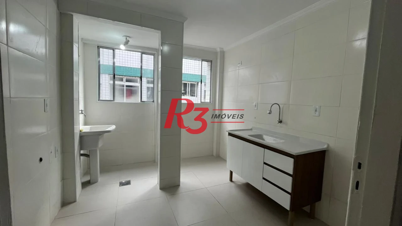 Apartamento com 3 dormitórios à venda, 72 m² por R$ 350.000,00 - Aparecida - Santos/SP