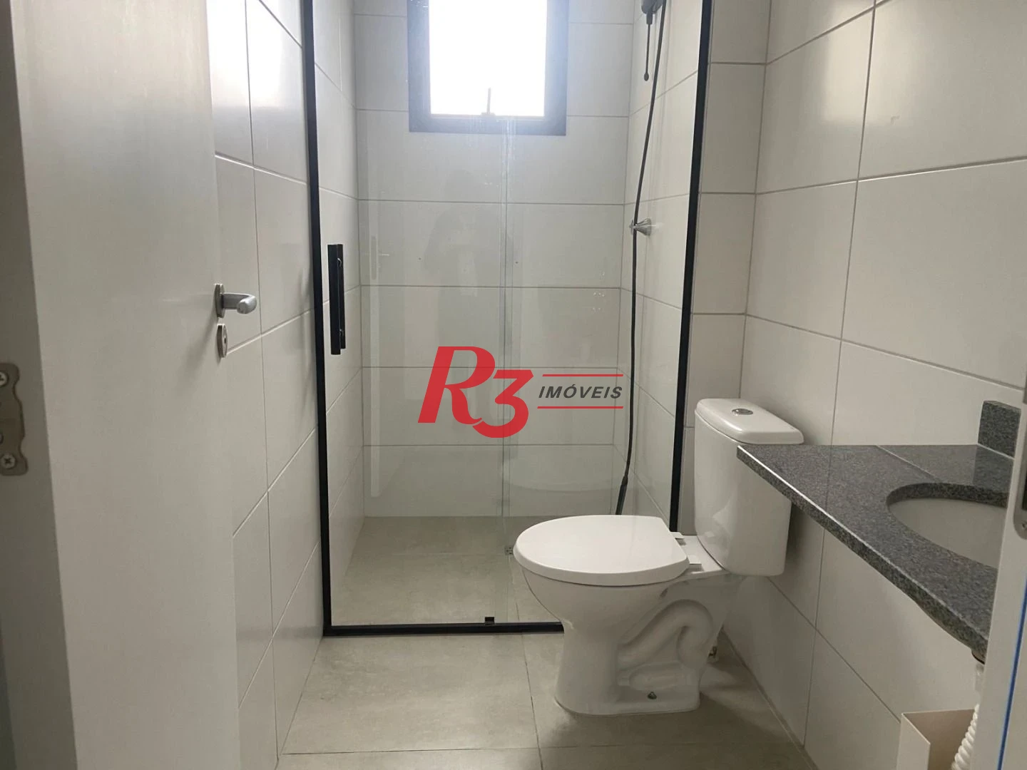 Apartamento com 2 dormitórios à venda, 72 m² por R$ 745.000,00 - Vila Guilhermina - Praia Grande/SP