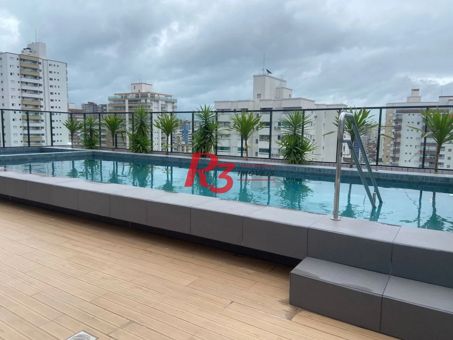 Apartamento com 2 dormitórios à venda, 72 m² por R$ 745.000,00 - Vila Guilhermina - Praia Grande/SP