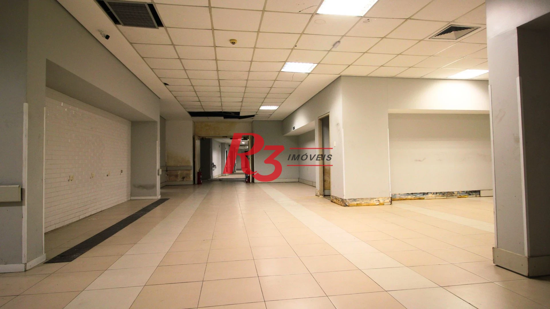 Galpão, 7911 m² - venda por R$ 29.000.000,00 ou aluguel por R$ 141.075,88/mês - Centro - Santos/SP