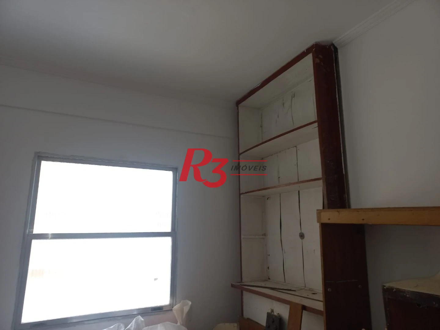 Apartamento com 2 dormitórios à venda, 53 m² por R$ 345.000,00 - Embaré - Santos/SP