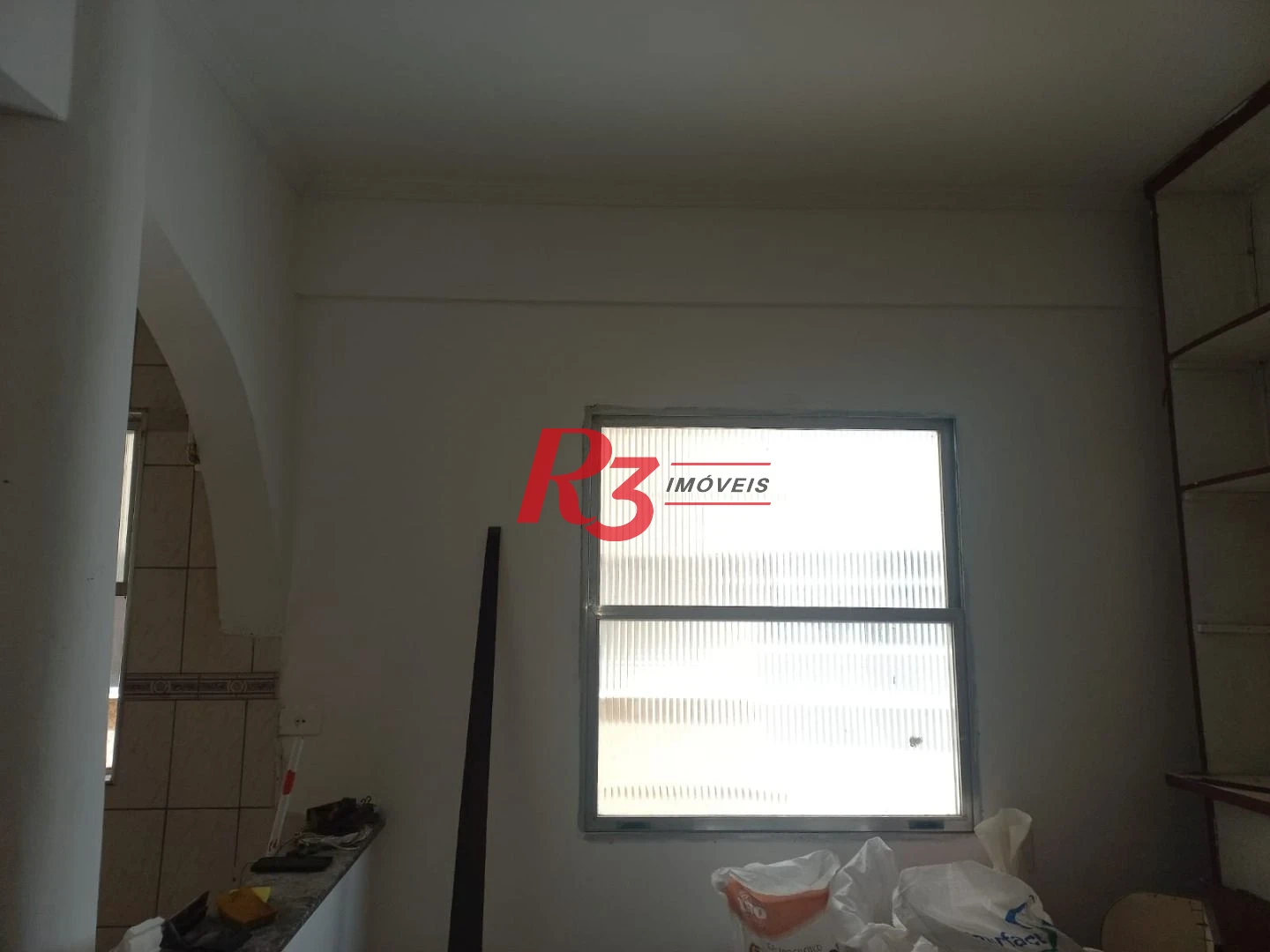 Apartamento com 2 dormitórios à venda, 53 m² por R$ 345.000,00 - Embaré - Santos/SP