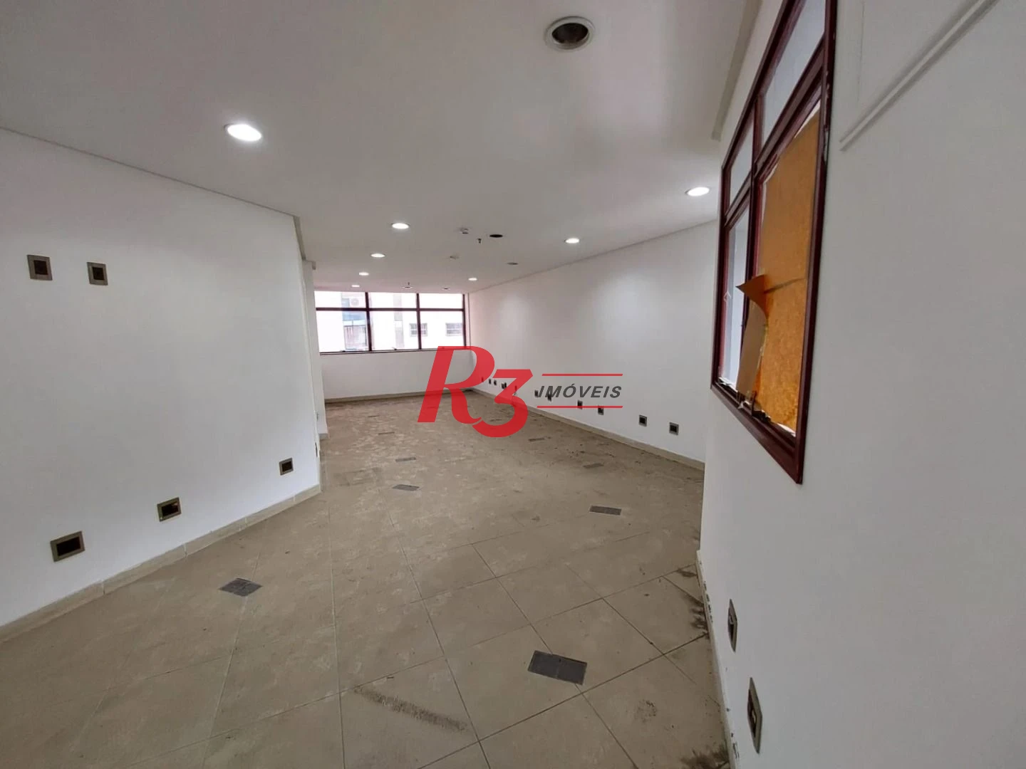 Sala à venda, 50 m² por R$ 300.000,00 - Vila Nova - Santos/SP
