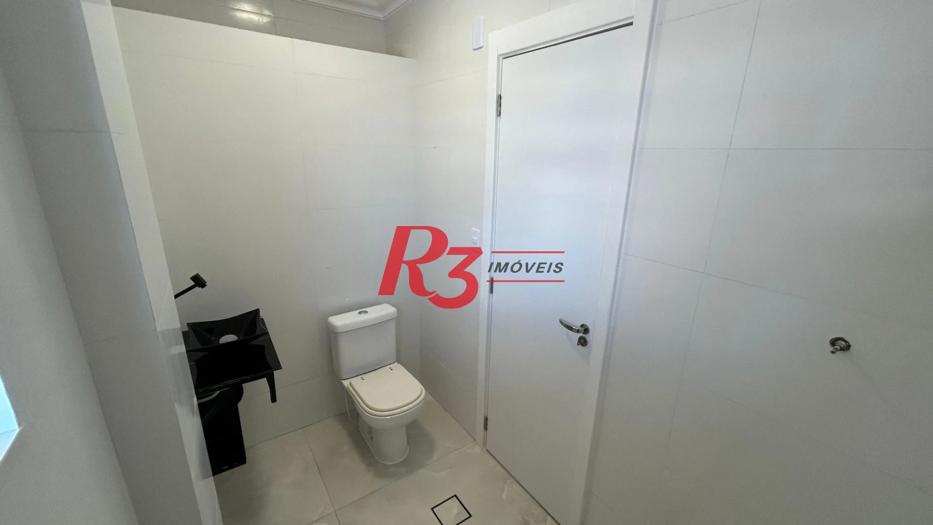 Apartamento com 1 dormitório à venda, 73 m² por R$ 300.000,00 - Vila Cascatinha - São Vicente/SP