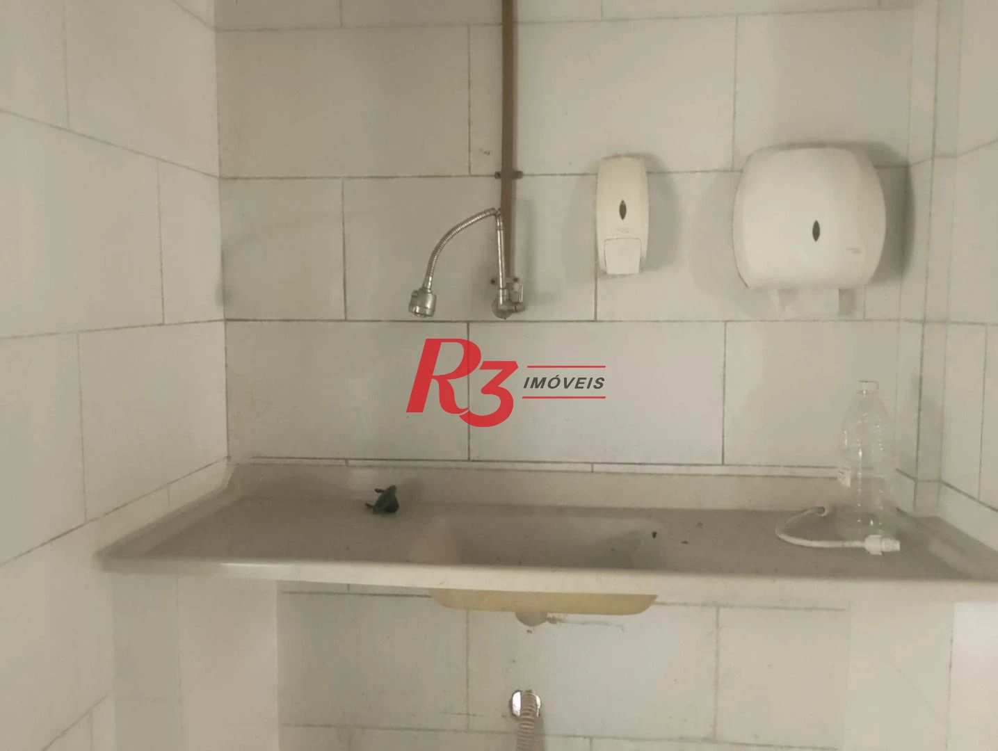 Galpão à venda, 1980 m² por R$ 1.000.000,00 - Centro - São Vicente/SP