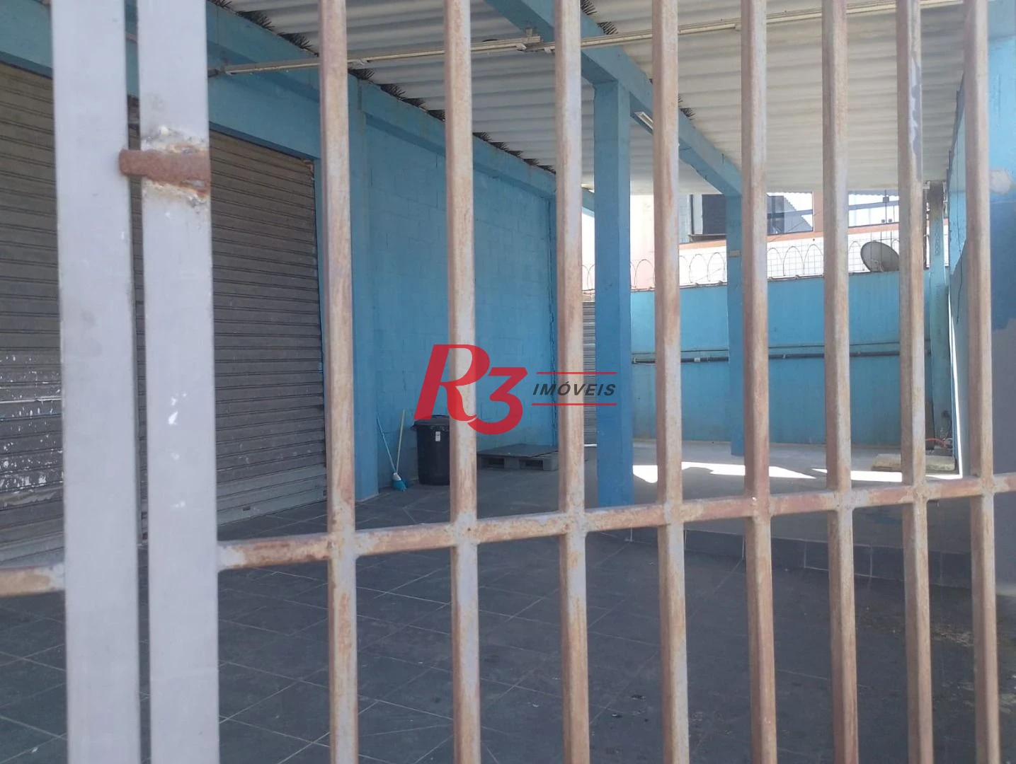 Galpão à venda, 1980 m² por R$ 1.000.000,00 - Centro - São Vicente/SP
